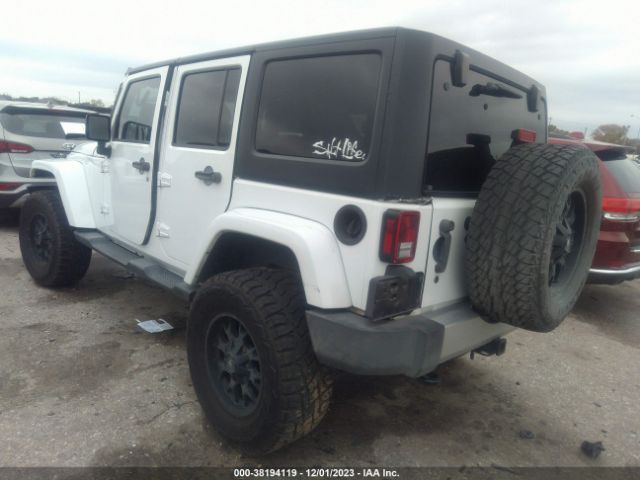 Photo 2 VIN: 1C4BJWEG6EL261864 - JEEP WRANGLER UNLIMITED 