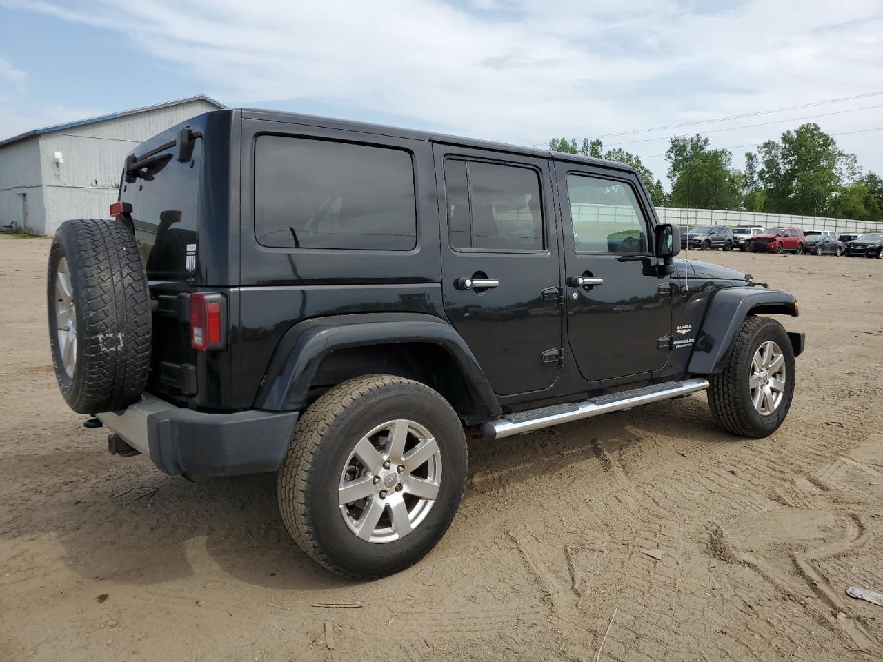 Photo 2 VIN: 1C4BJWEG7EL102187 - JEEP WRANGLER 