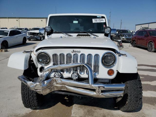 Photo 4 VIN: 1C4BJWEG8DL617956 - JEEP WRANGLER U 