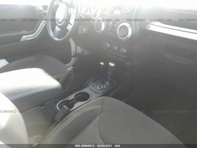 Photo 4 VIN: 1C4BJWEG9EL266377 - JEEP WRANGLER UNLIMITED 