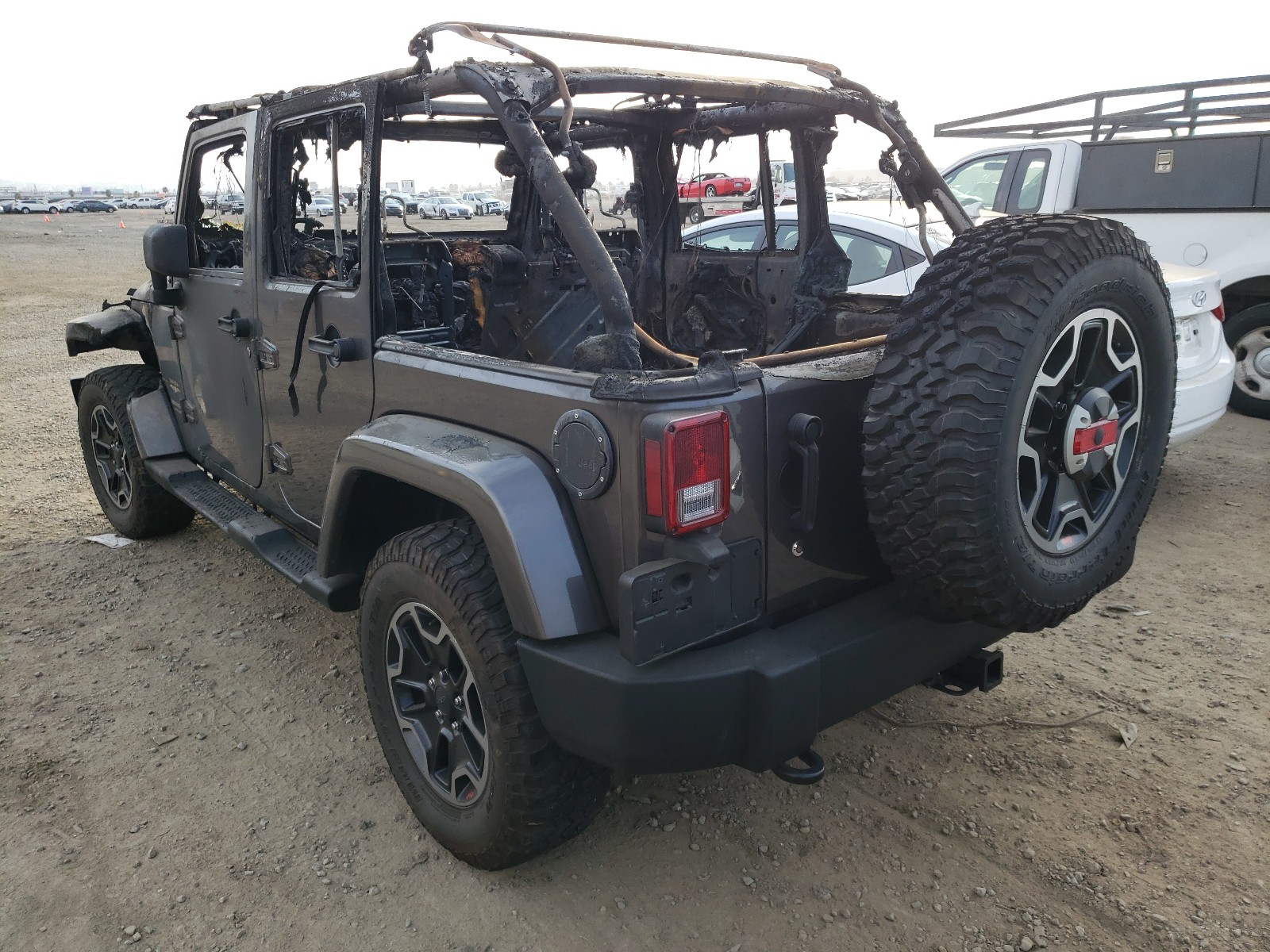 Photo 2 VIN: 1C4BJWEG9EL283468 - JEEP WRANGLER U 