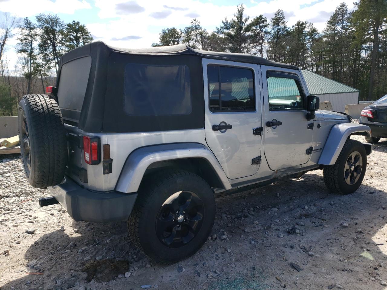 Photo 2 VIN: 1C4BJWEG9EL306103 - JEEP WRANGLER 