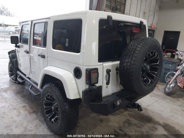 Photo 2 VIN: 1C4BJWEG9FL764631 - JEEP WRANGLER UNLIMITED 