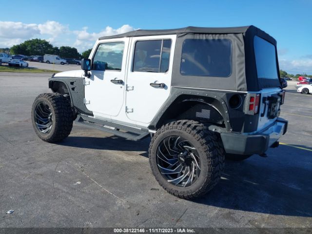 Photo 2 VIN: 1C4BJWEG9HL569177 - JEEP WRANGLER UNLIMITED 