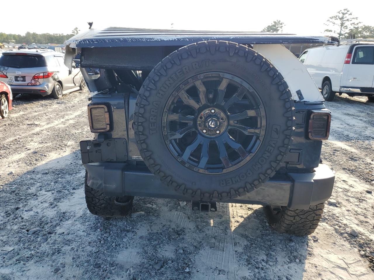 Photo 5 VIN: 1C4BJWEG9HL581670 - JEEP WRANGLER 