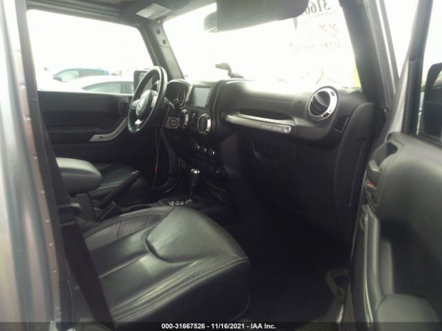 Photo 4 VIN: 1C4BJWEG9HL609743 - JEEP WRANGLER UNLIMITED 