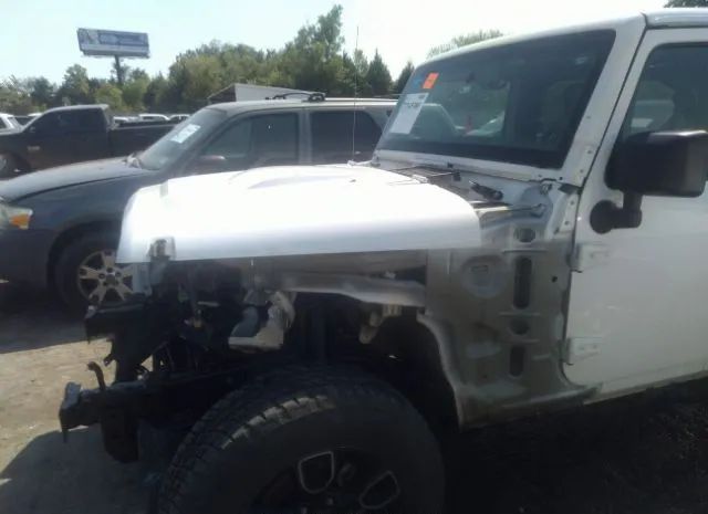 Photo 5 VIN: 1C4BJWEG9JL861837 - JEEP WRANGLER JK UNLIMITED 