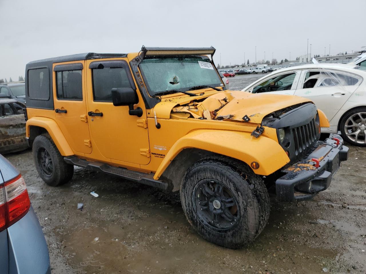 Photo 3 VIN: 1C4BJWEGXCL132362 - JEEP WRANGLER 