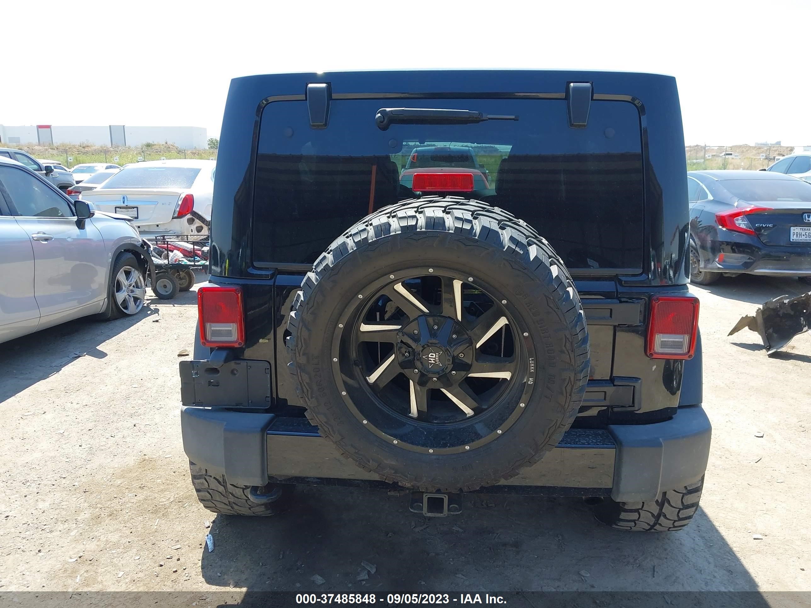 Photo 15 VIN: 1C4BJWEGXCL255241 - JEEP WRANGLER 