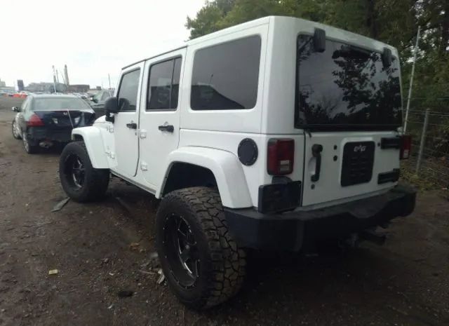 Photo 2 VIN: 1C4BJWEGXDL597015 - JEEP WRANGLER UNLIMITED 