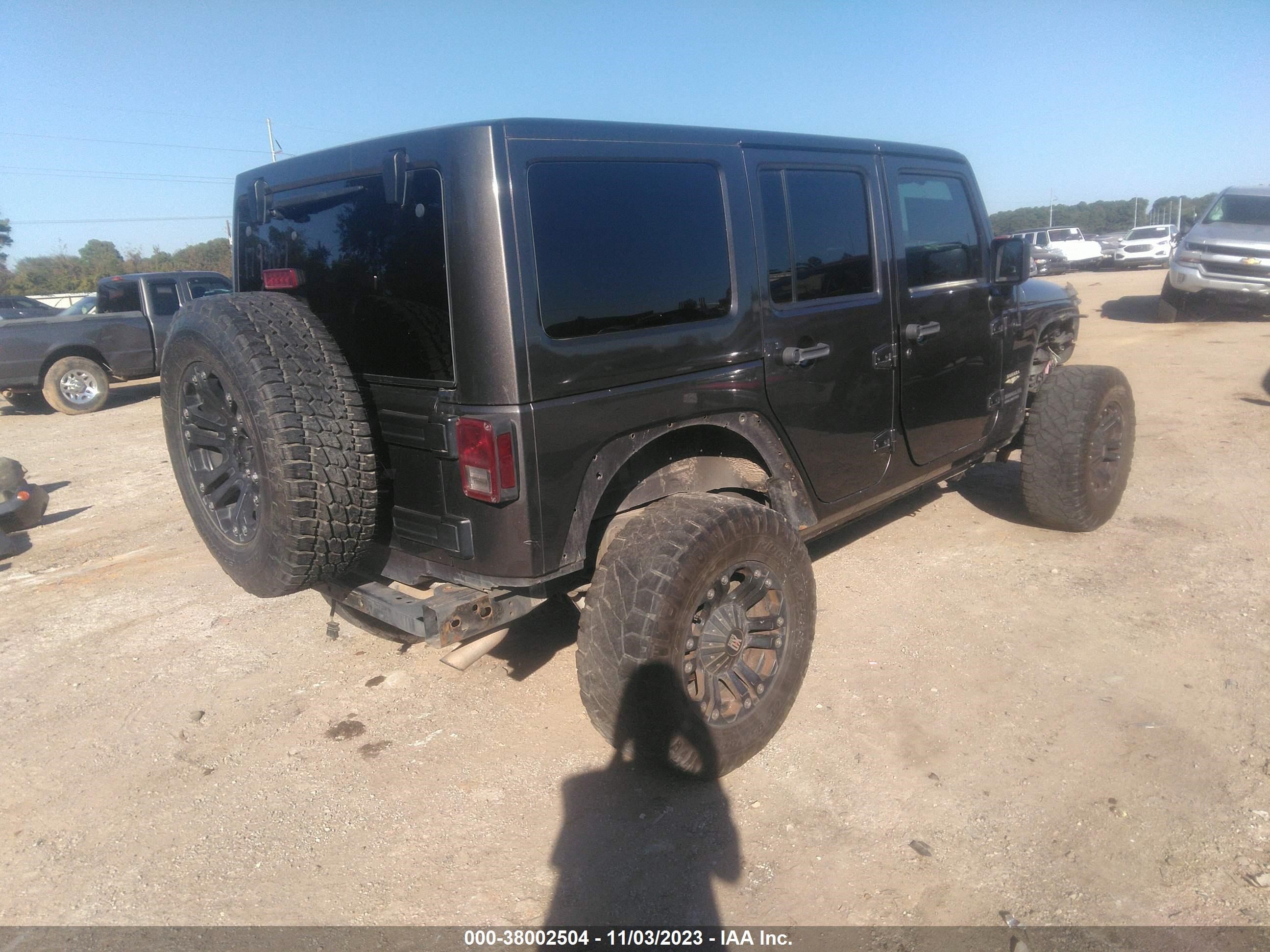 Photo 3 VIN: 1C4BJWEGXEL179409 - JEEP WRANGLER 