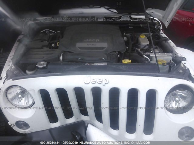 Photo 9 VIN: 1C4BJWEGXFL526299 - JEEP WRANGLER UNLIMITED 