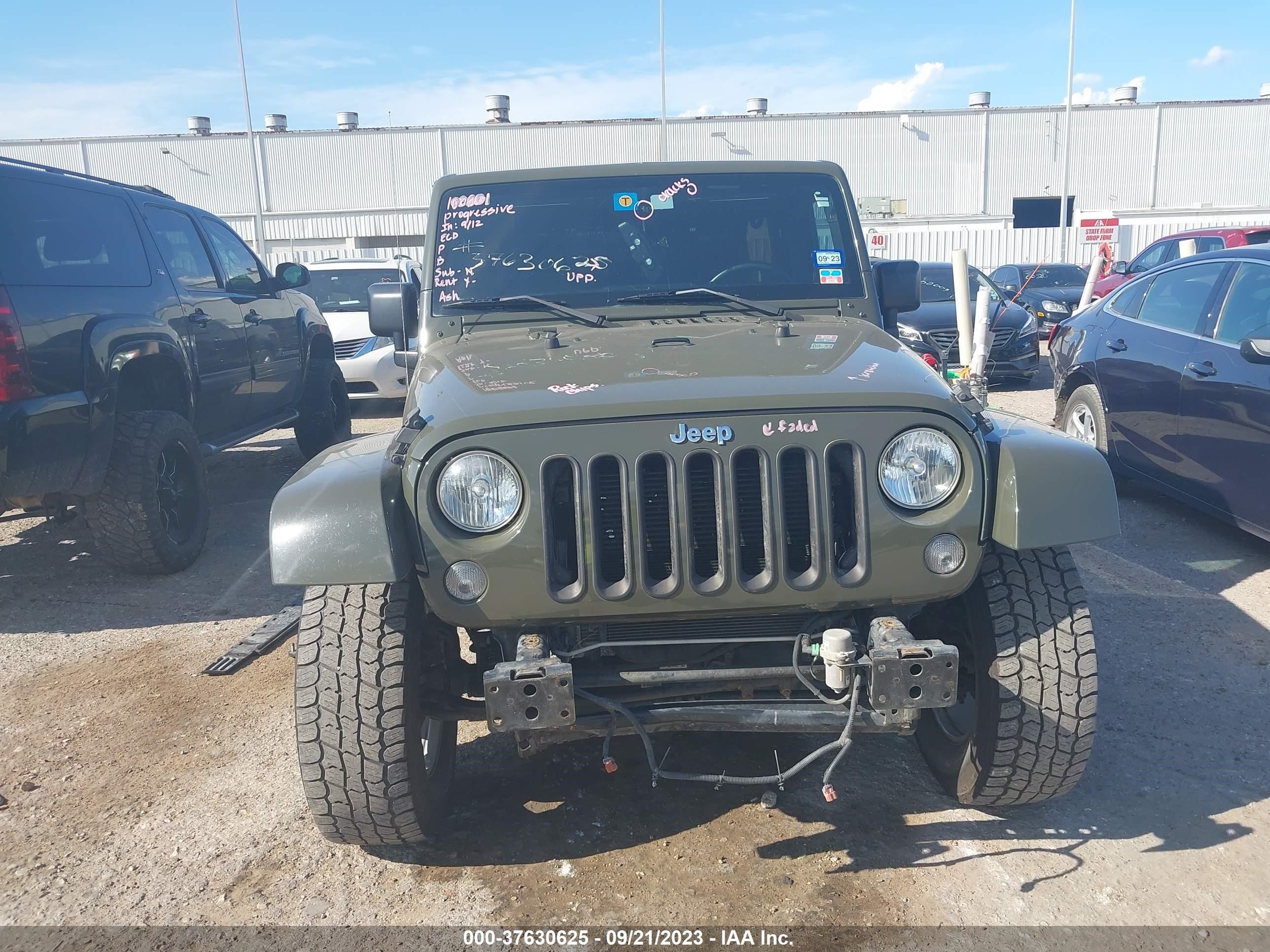 Photo 11 VIN: 1C4BJWEGXFL547959 - JEEP WRANGLER 