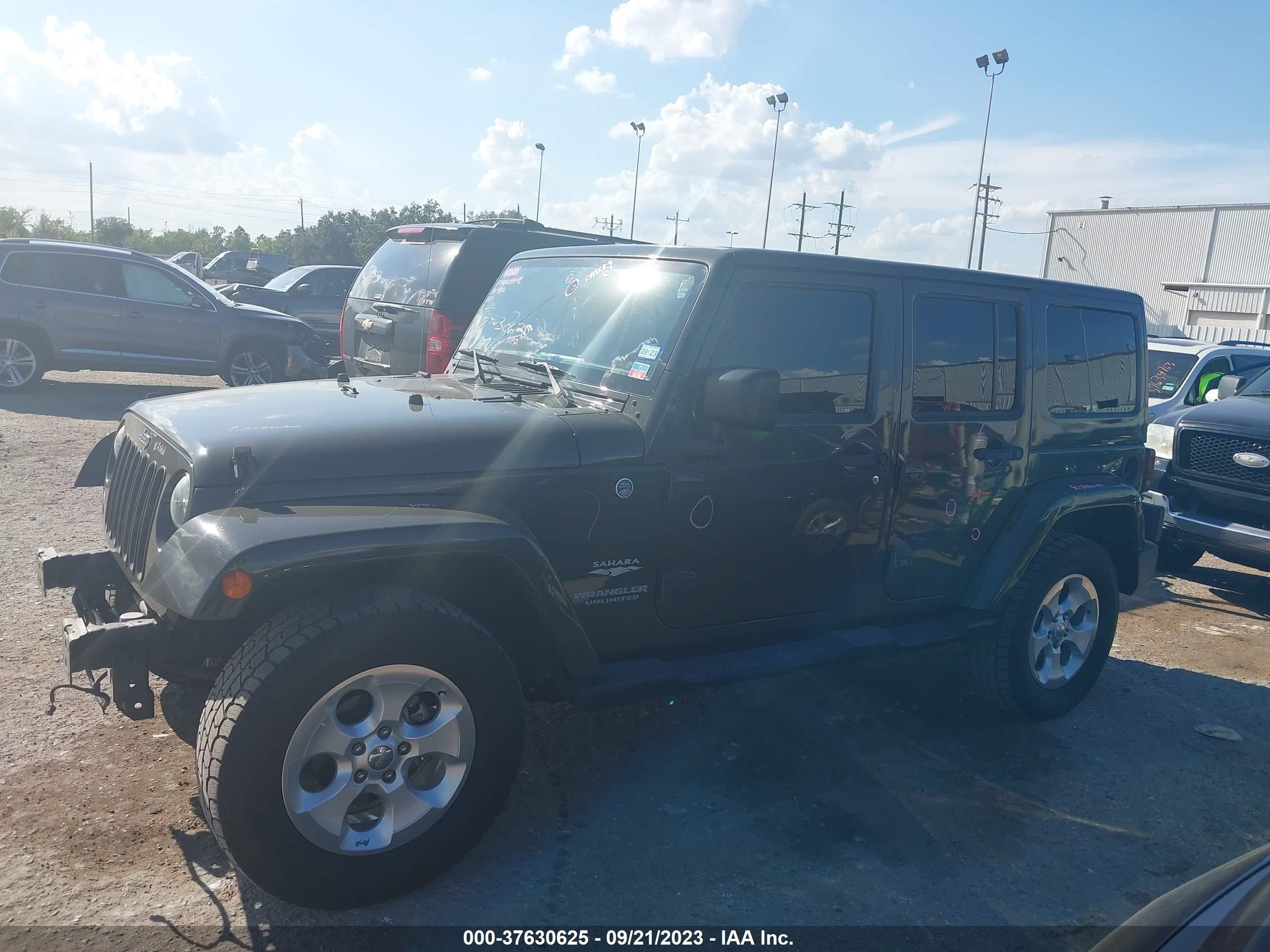 Photo 13 VIN: 1C4BJWEGXFL547959 - JEEP WRANGLER 