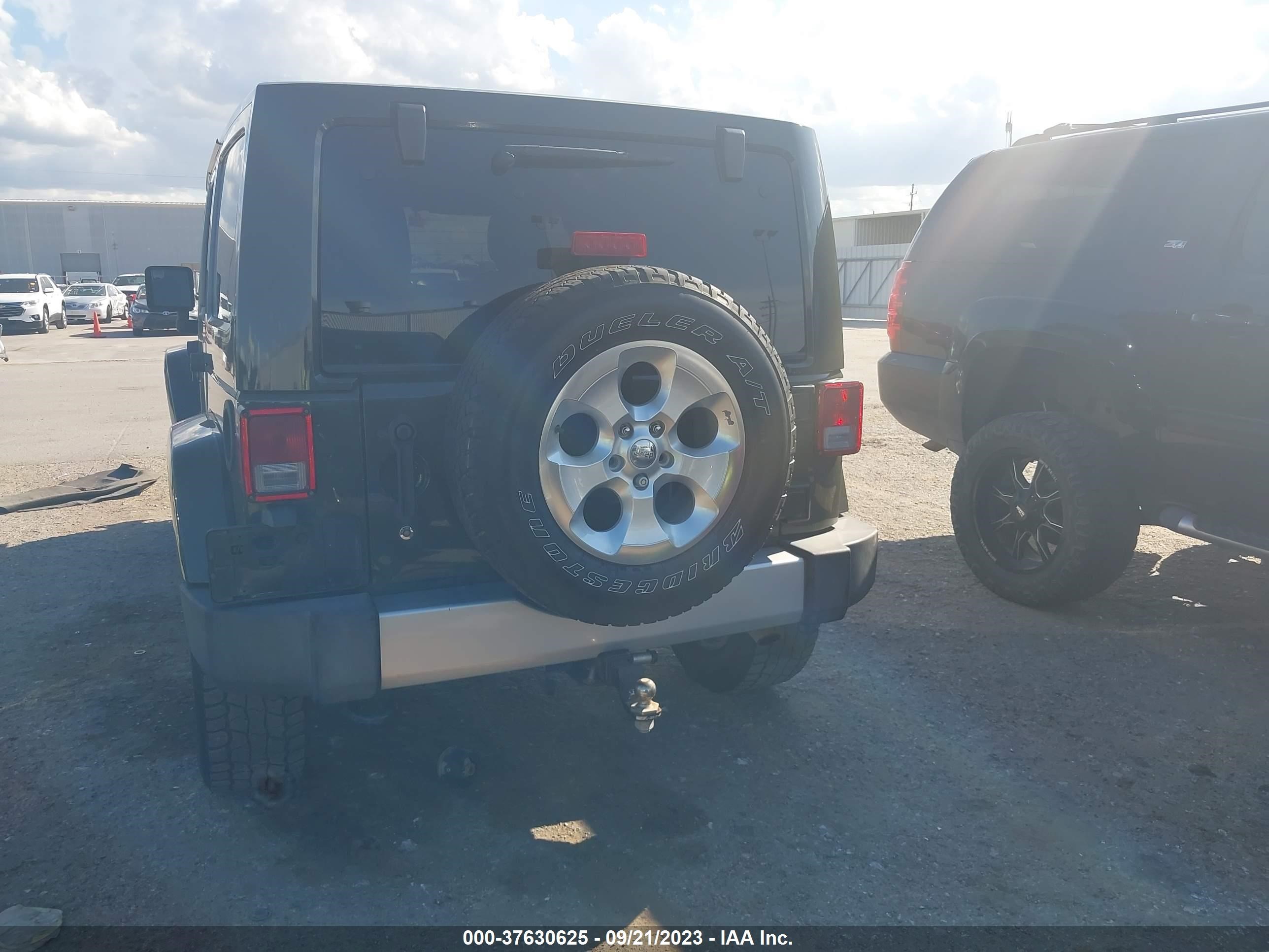 Photo 15 VIN: 1C4BJWEGXFL547959 - JEEP WRANGLER 