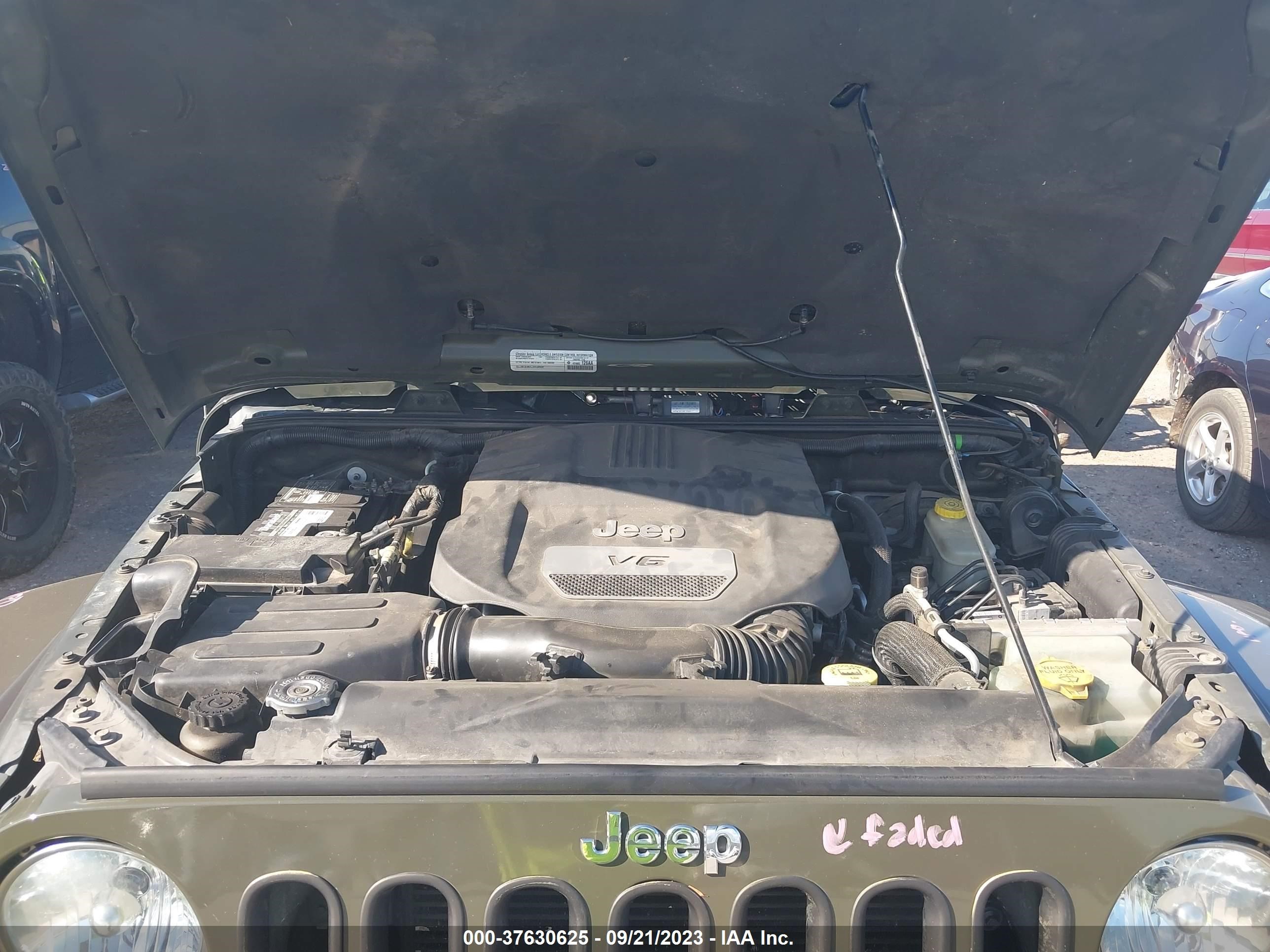 Photo 9 VIN: 1C4BJWEGXFL547959 - JEEP WRANGLER 