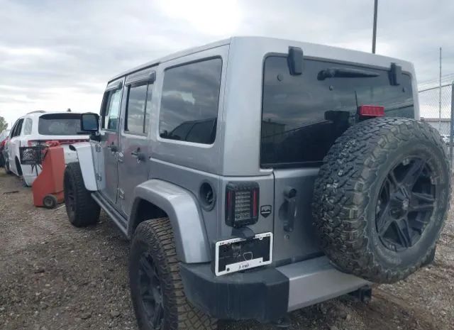 Photo 2 VIN: 1C4BJWEGXFL742640 - JEEP WRANGLER 