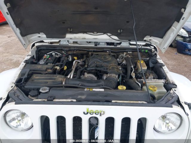 Photo 9 VIN: 1C4BJWEGXFL757753 - JEEP WRANGLER UNLIMITED 