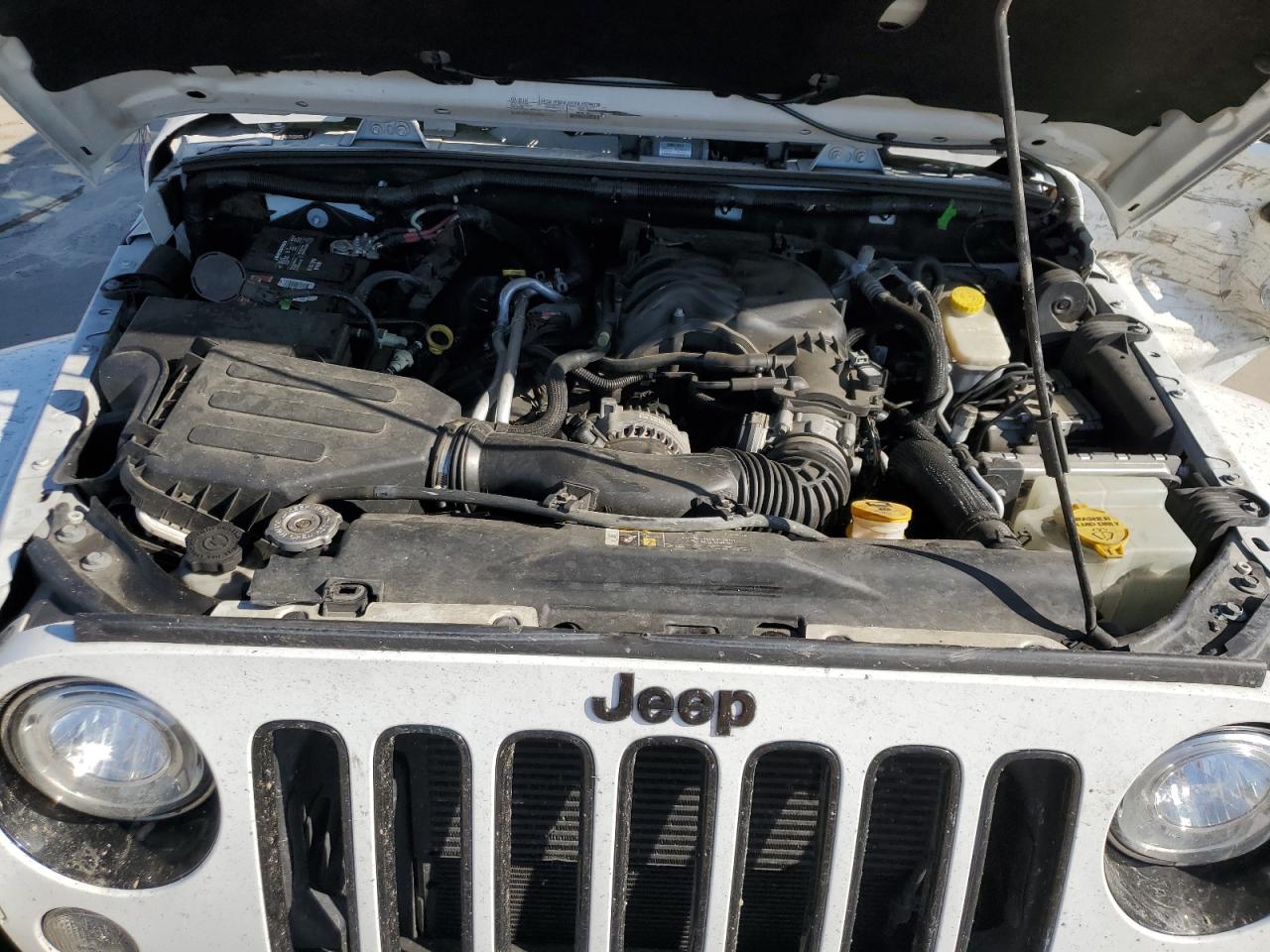 Photo 10 VIN: 1C4BJWEGXJL883829 - JEEP WRANGLER 