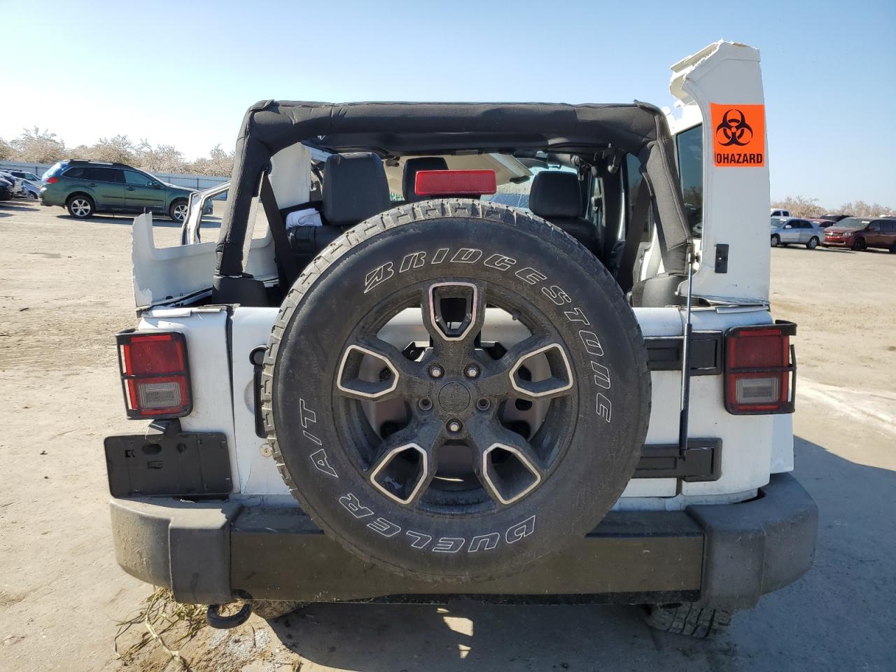 Photo 5 VIN: 1C4BJWEGXJL883829 - JEEP WRANGLER 