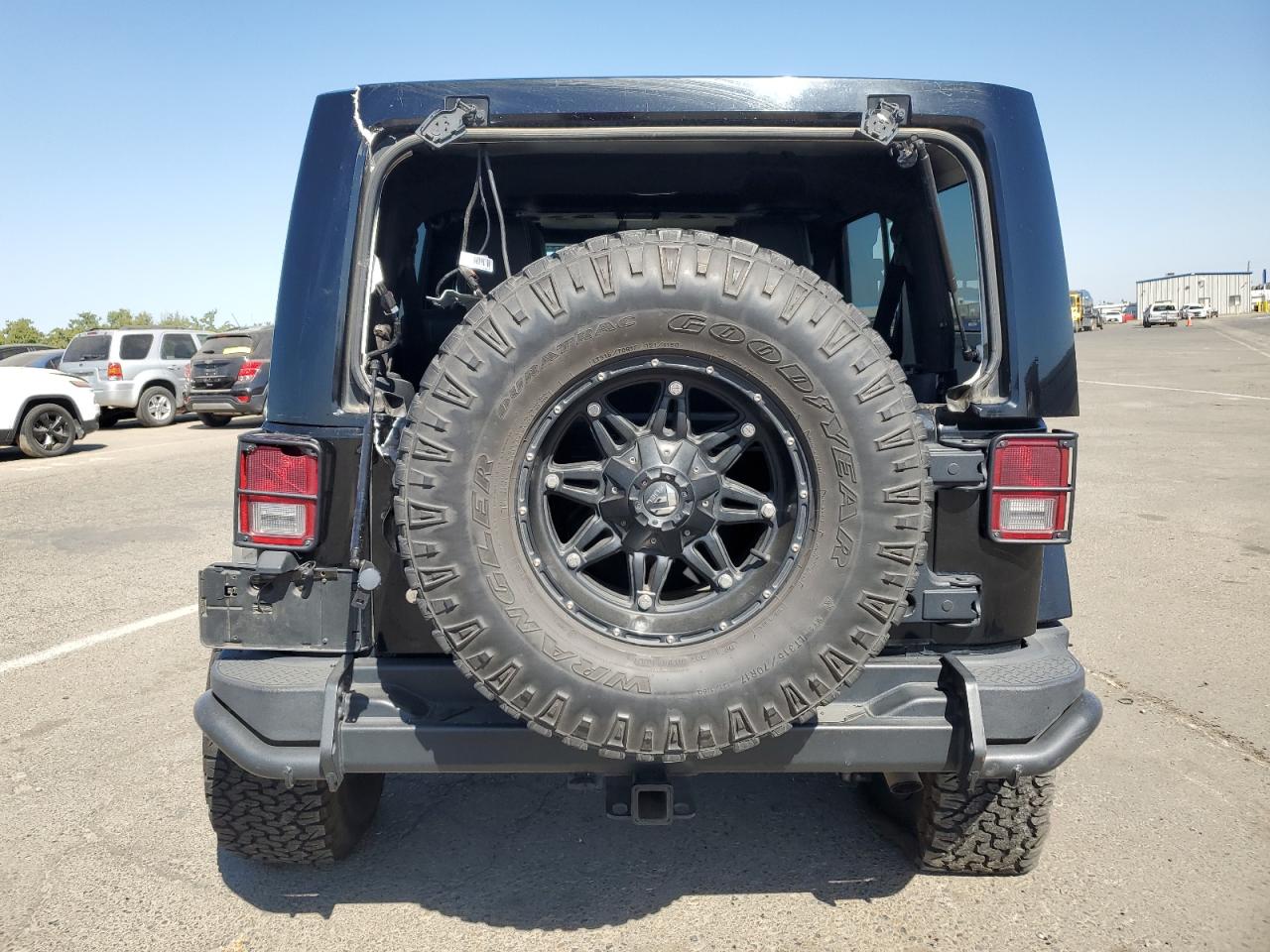 Photo 5 VIN: 1C4BJWFG0CL230945 - JEEP WRANGLER 