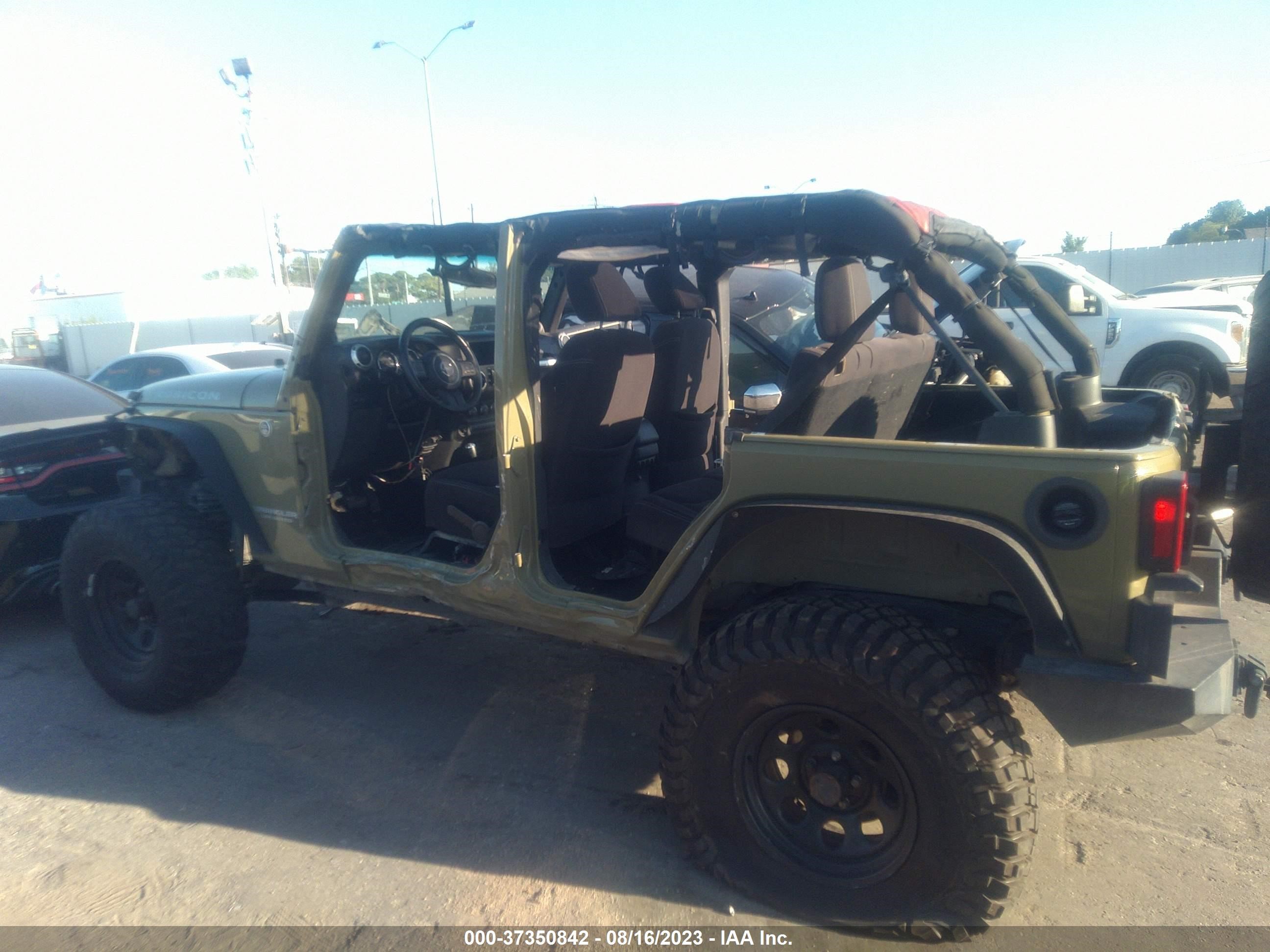 Photo 13 VIN: 1C4BJWFG0DL532673 - JEEP WRANGLER 