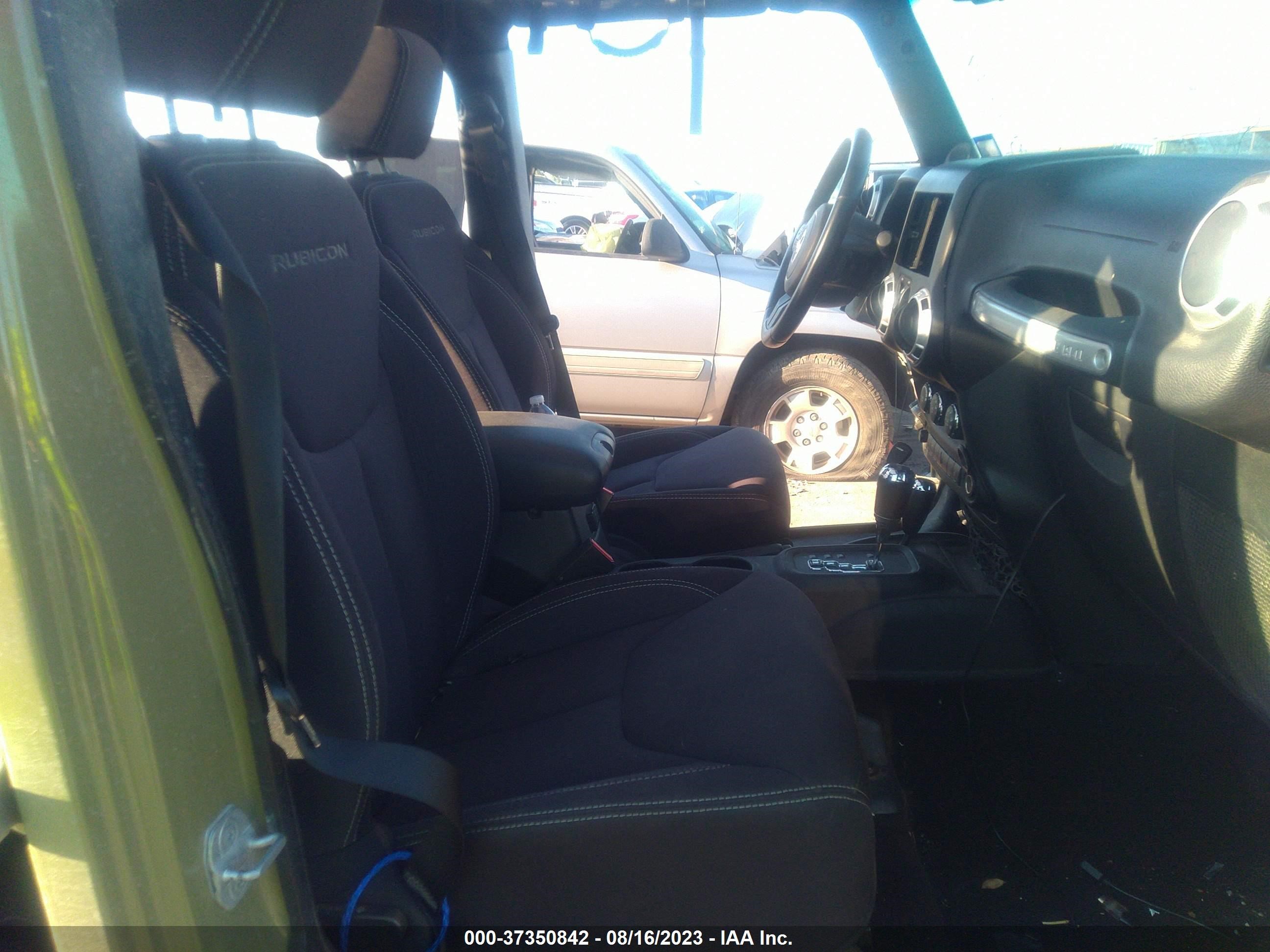 Photo 4 VIN: 1C4BJWFG0DL532673 - JEEP WRANGLER 