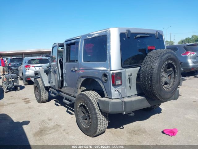 Photo 2 VIN: 1C4BJWFG0FL654520 - JEEP WRANGLER UNLIMITED 