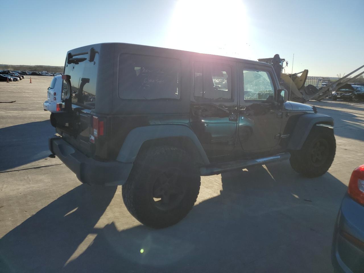 Photo 2 VIN: 1C4BJWFG0FL767299 - JEEP WRANGLER 