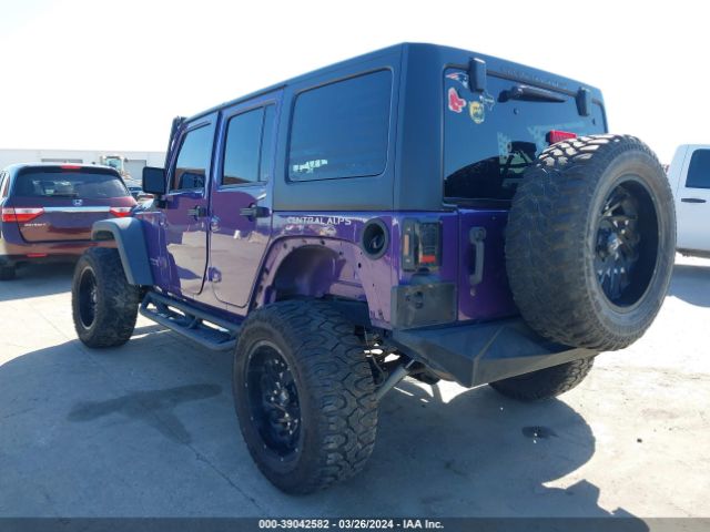 Photo 2 VIN: 1C4BJWFG0JL820219 - JEEP WRANGLER JK UNLIMITED 