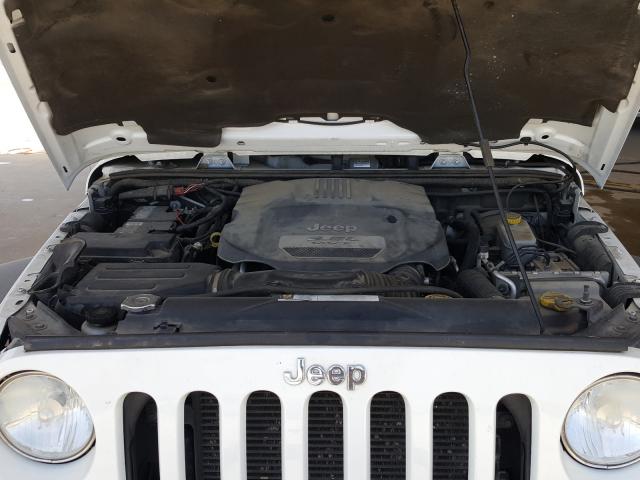 Photo 6 VIN: 1C4BJWFG2CL120723 - JEEP WRANGLER U 