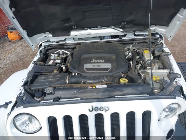 Photo 9 VIN: 1C4BJWFG2FL589492 - JEEP WRANGLER U 