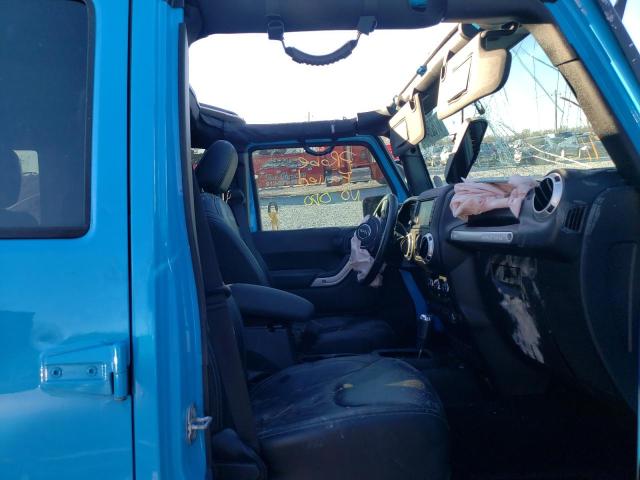 Photo 4 VIN: 1C4BJWFG2JL825986 - JEEP WRANGLER U 