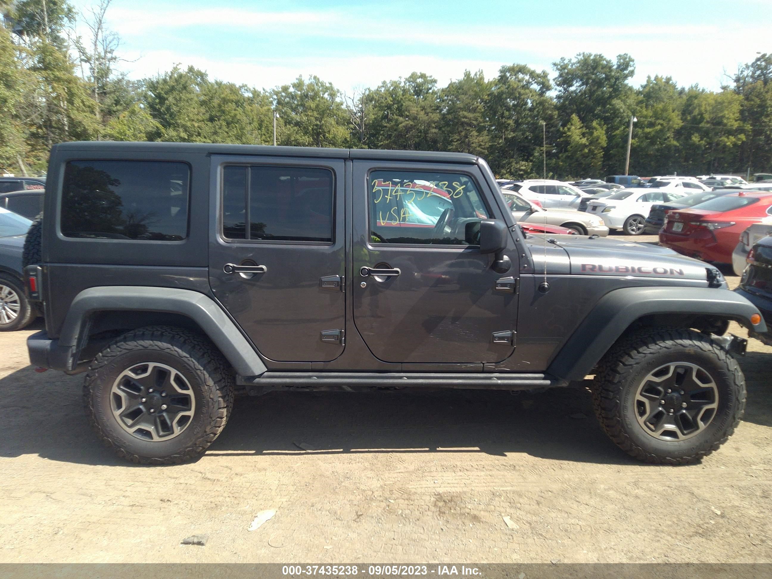 Photo 12 VIN: 1C4BJWFG3EL311067 - JEEP WRANGLER 