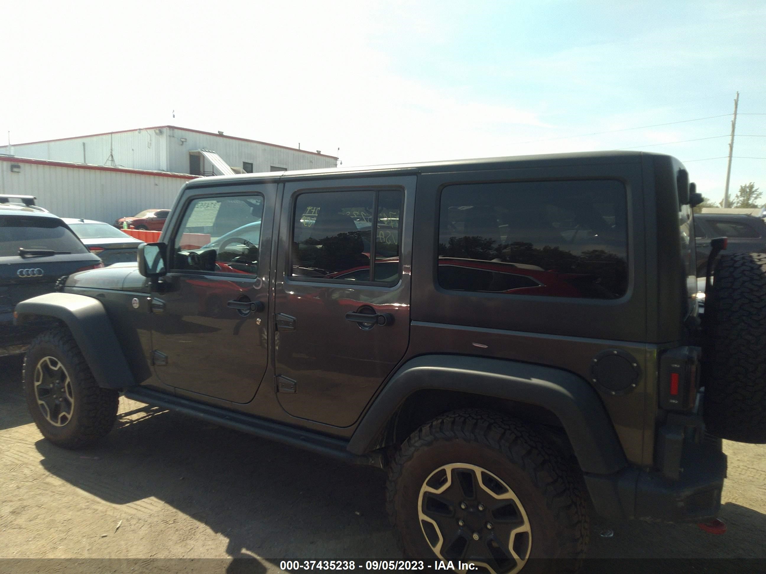 Photo 13 VIN: 1C4BJWFG3EL311067 - JEEP WRANGLER 