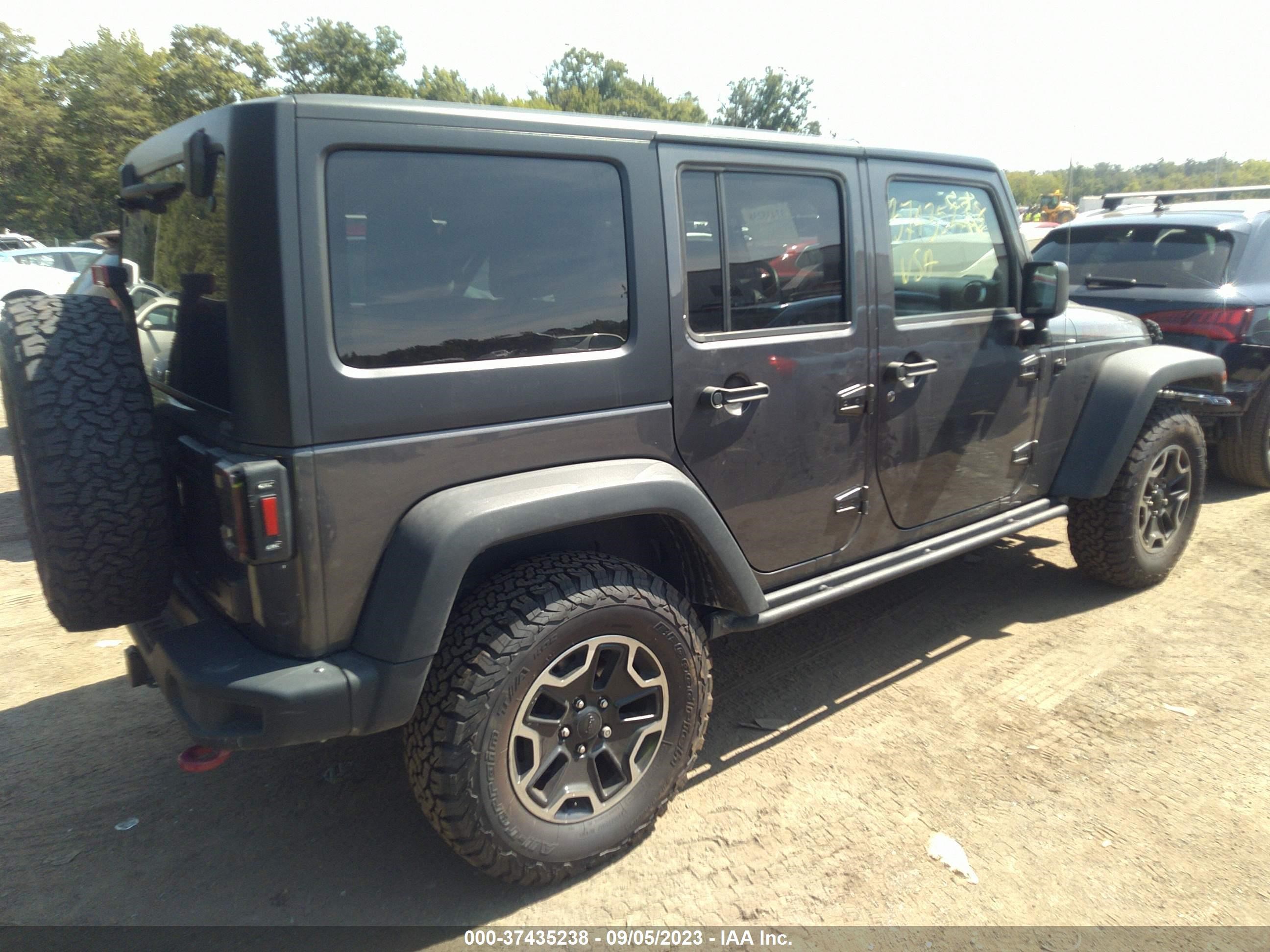 Photo 3 VIN: 1C4BJWFG3EL311067 - JEEP WRANGLER 