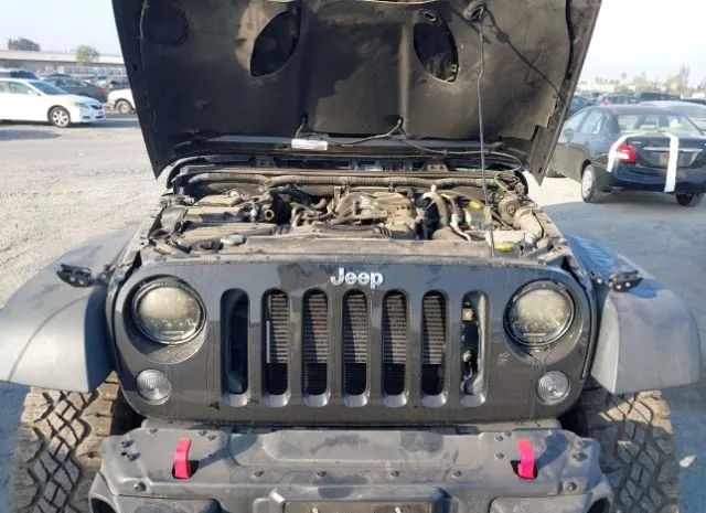 Photo 9 VIN: 1C4BJWFG3GL329622 - JEEP WRANGLER UNLIMITED 