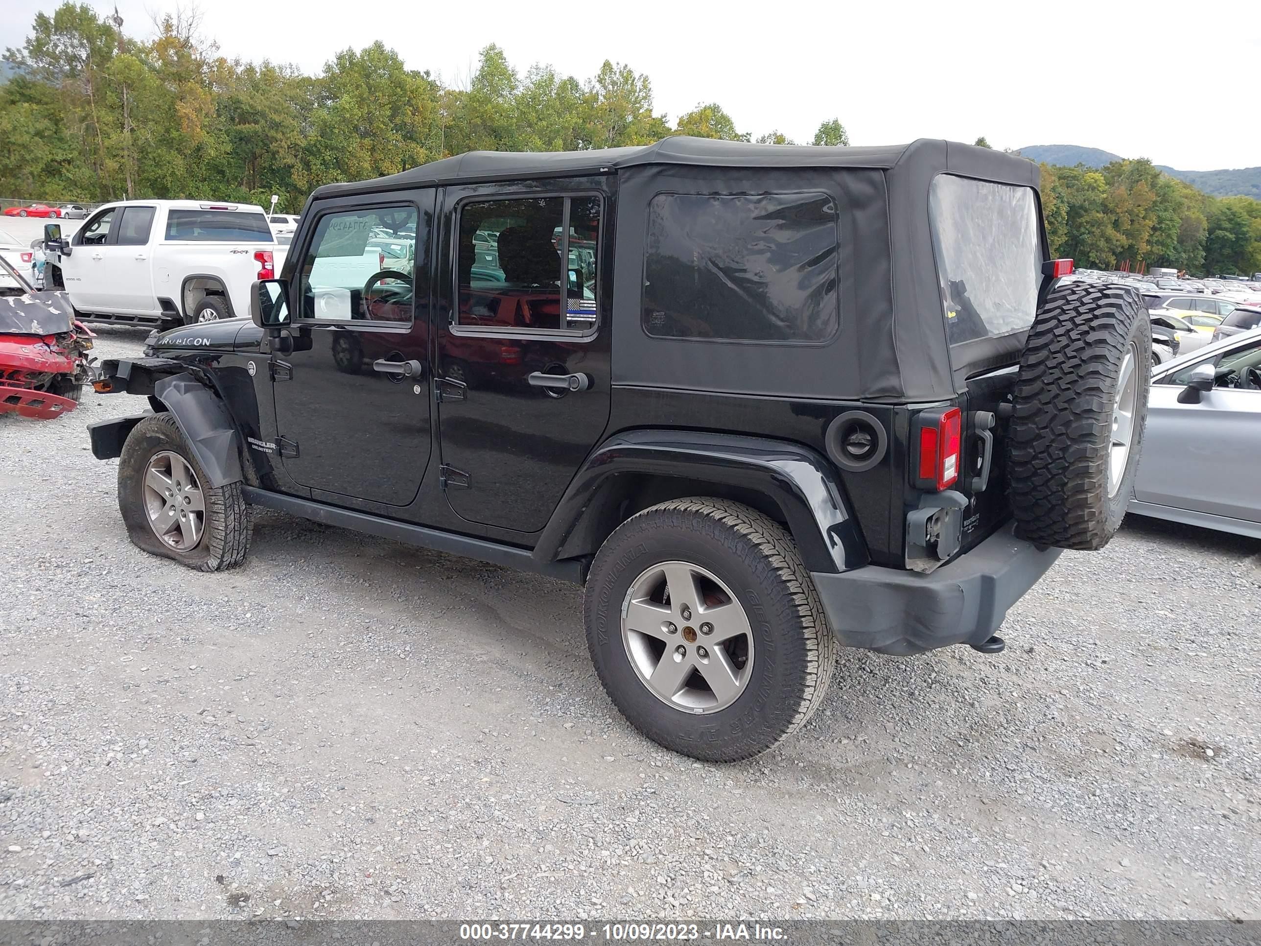 Photo 2 VIN: 1C4BJWFG4CL276715 - JEEP WRANGLER 