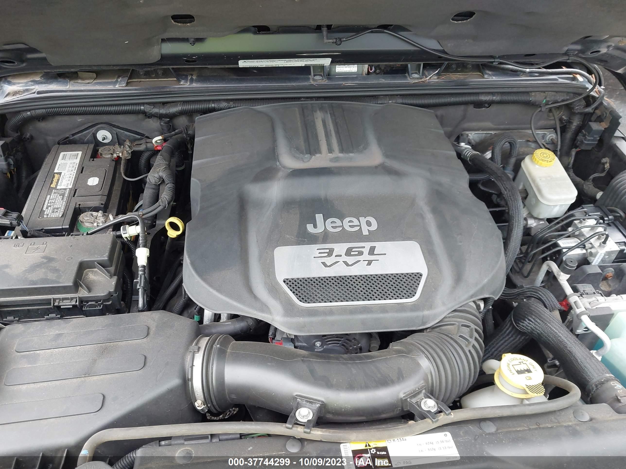 Photo 9 VIN: 1C4BJWFG4CL276715 - JEEP WRANGLER 