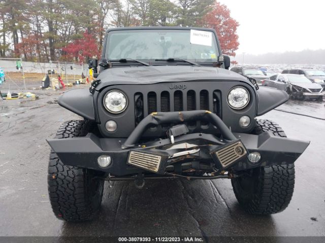 Photo 5 VIN: 1C4BJWFG4HL645743 - JEEP WRANGLER UNLIMITED 