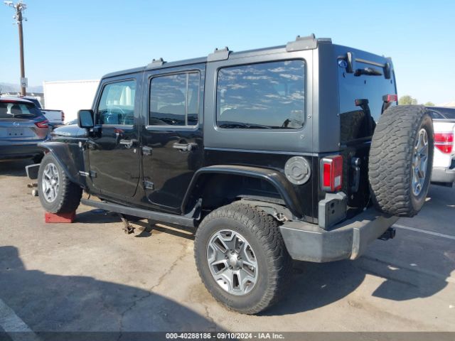 Photo 2 VIN: 1C4BJWFG4JL847262 - JEEP WRANGLER JK 