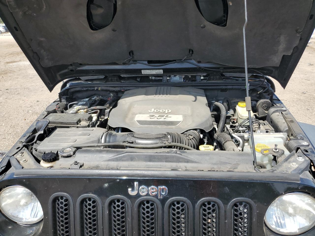 Photo 10 VIN: 1C4BJWFG5DL651464 - JEEP WRANGLER 