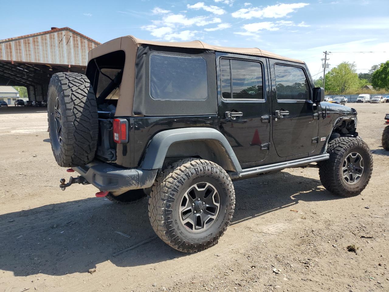 Photo 2 VIN: 1C4BJWFG5DL651464 - JEEP WRANGLER 