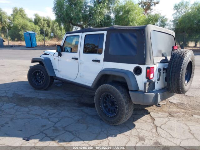 Photo 2 VIN: 1C4BJWFG5GL120480 - JEEP WRANGLER 