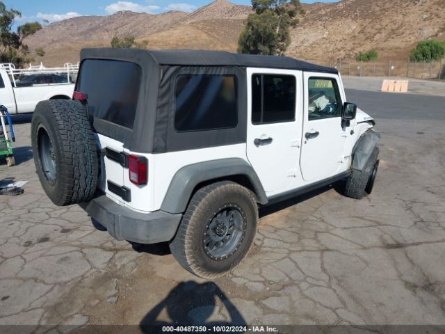 Photo 3 VIN: 1C4BJWFG5GL120480 - JEEP WRANGLER 