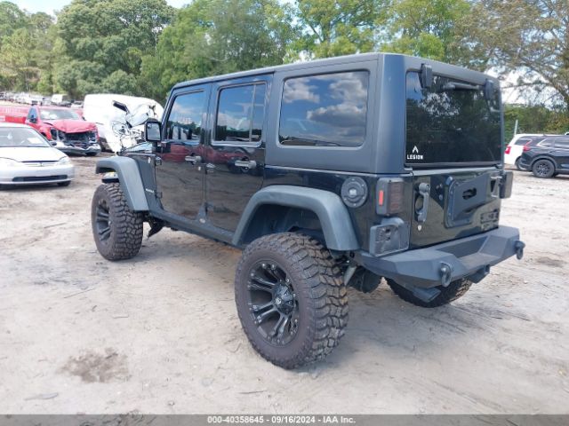 Photo 2 VIN: 1C4BJWFG6FL512124 - JEEP WRANGLER 