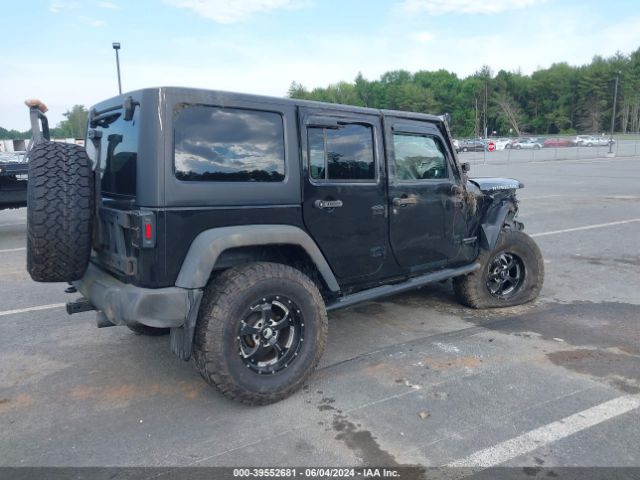 Photo 3 VIN: 1C4BJWFG6JL815784 - JEEP WRANGLER JK 