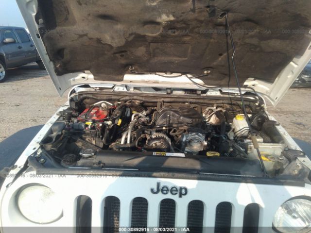 Photo 9 VIN: 1C4BJWFG7FL620798 - JEEP WRANGLER UNLIMITED 