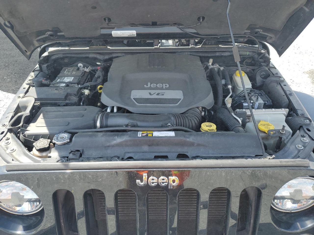 Photo 10 VIN: 1C4BJWFG7GL118133 - JEEP WRANGLER 