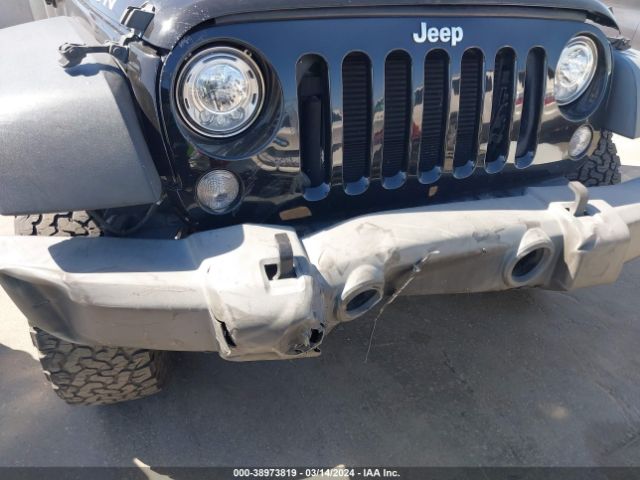 Photo 5 VIN: 1C4BJWFG7HL597042 - JEEP WRANGLER UNLIMITED 